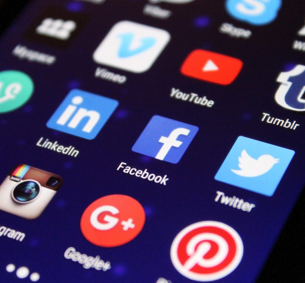 media, social media, apps